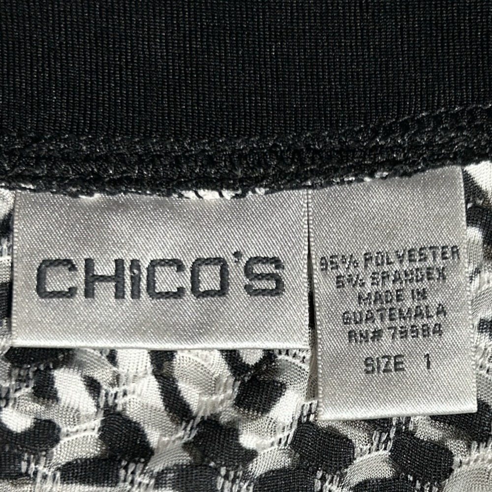 CHICO'S Jacket sz 1 (8/10) Black White Abstract Print Pockets Sporty Lightweight - Picture 8 of 9
